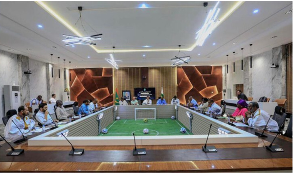 Contrairement à la France qui émet des formules pour atténuer le mandat d'arrêt international de la CPI en prenant acte de la décision mais en rappelant qu'il ne s'agit pas d'un jugement mais d'une formulation d'accusation, pendant ce temps des pays Contrairement à la France qui émet des formules pour atténuer le mandat d'arrêt international de la CPI en prenant acte de la décision mais en rappelant qu'il ne s'agit pas d'un jugement mais d'une formulation d'accusation, pendant ce temps des pays