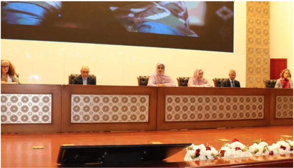 La Première Dame supervise le lancement d’activités commémorant la Journée internationale pour l’élimination de la violence à l’égard des femmes La Première Dame supervise le lancement d’activités commémorant la Journée internationale pour l’élimination de la violence à l’égard des femmes