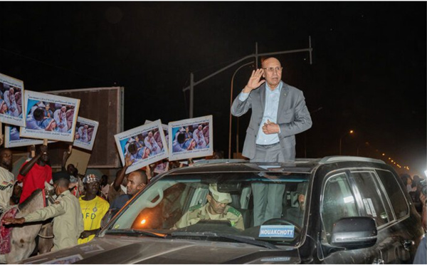 Le Président de la République arrive à Kaédi en provenance de Tifoundé Sivé Le Président de la République arrive à Kaédi en provenance de Tifoundé Sivé