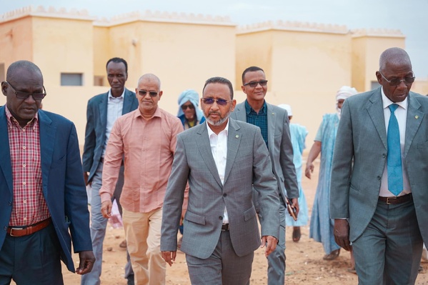 Le délégué général à la Solidarité nationale visite le projet de logements sociaux « Dari » à Aleg Le délégué général à la Solidarité nationale visite le projet de logements sociaux « Dari » à Aleg