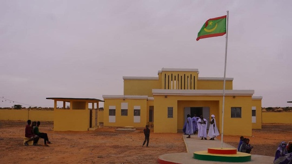 Le délégué général de Taazour inaugure une école dans le quartier d’El Jadida à Tidjikja Le délégué général de Taazour inaugure une école dans le quartier d’El Jadida à Tidjikja