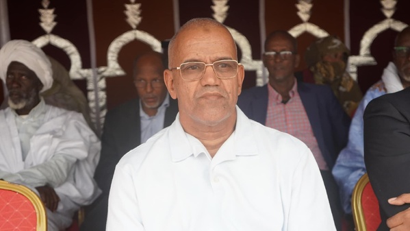 Le délégué général de Taazour inaugure une école dans le quartier d’El Jadida à Tidjikja Le délégué général de Taazour inaugure une école dans le quartier d’El Jadida à Tidjikja