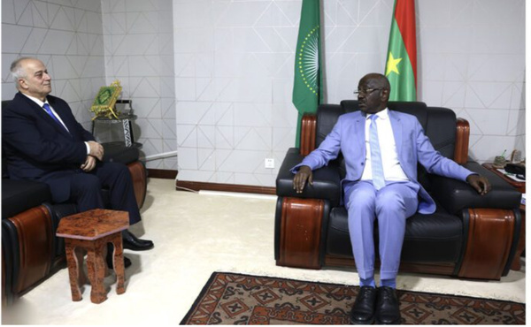 Le ministre des Affaires étrangères reçoit l’ambassadeur de Syrie Le ministre des Affaires étrangères reçoit l’ambassadeur de Syrie