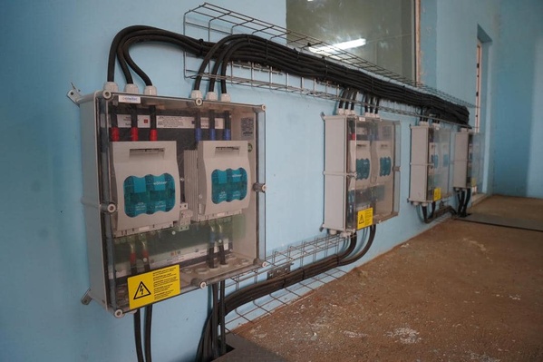 Le Délégué général de Taazour supervise l’inauguration d’une centrale hybride dans le village de Mbeidi Assagha Le Délégué général de Taazour supervise l’inauguration d’une centrale hybride dans le village de Mbeidi Assagha