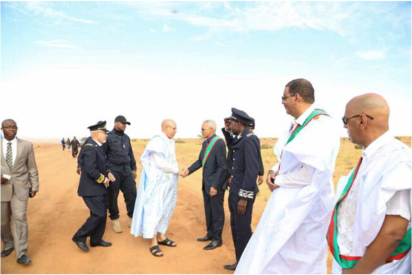 Le Président de la République arrive à Chinguetti pour le lancement de la 13ème édition du Festival des Cités du Patrimoine Le Président de la République arrive à Chinguetti pour le lancement de la 13ème édition du Festival des Cités du Patrimoine