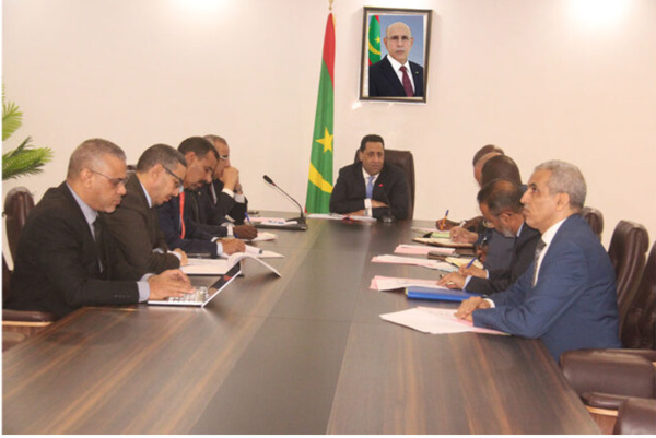 Le Premier ministre préside la réunion des chefs de missions chargées d’identifier les priorités de développement dans les wilayas Le Premier ministre préside la réunion des chefs de missions chargées d’identifier les priorités de développement dans les wilayas