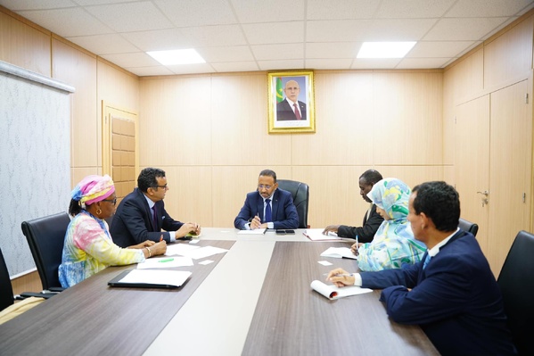 Taazour : Le délégué général à la solidarité nationale s’entretient avec la mission de l’UNICEF Taazour : Le délégué général à la solidarité nationale s’entretient avec la mission de l’UNICEF