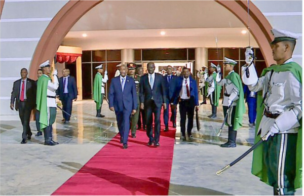 Départ de Nouakchott du Président du Conseil de souveraineté de transition de la République du Soudan Départ de Nouakchott du Président du Conseil de souveraineté de transition de la République du Soudan