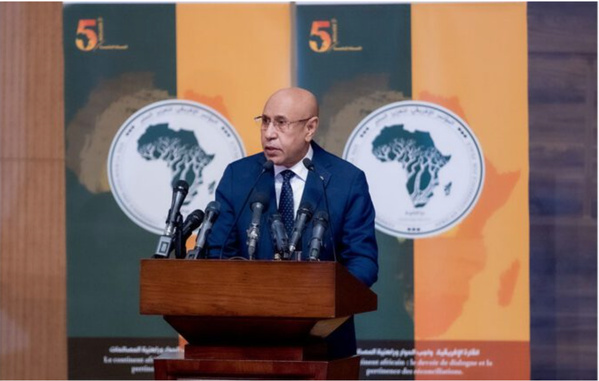 Dans le cadre de la cérémonie d’ouverture du cinquième Forum de la Conférence africaine pour la promotion de la paix, Son Excellence le Président de la République, Monsieur Mohamed Ould Cheikh El Ghazouani, a supervisé, mardi à Nouakchott, la cérémon Dans le cadre de la cérémonie d’ouverture du cinquième Forum de la Conférence africaine pour la promotion de la paix, Son Excellence le Président de la République, Monsieur Mohamed Ould Cheikh El Ghazouani, a supervisé, mardi à Nouakchott, la cérémon