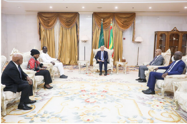 Le Président de la République reçoit une délégation de haut niveau de la République du Kenya Le Président de la République reçoit une délégation de haut niveau de la République du Kenya