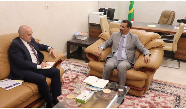 Le ministre de la culture reçoit l’ambassadeur de France en Mauritanie Le ministre de la culture reçoit l’ambassadeur de France en Mauritanie
