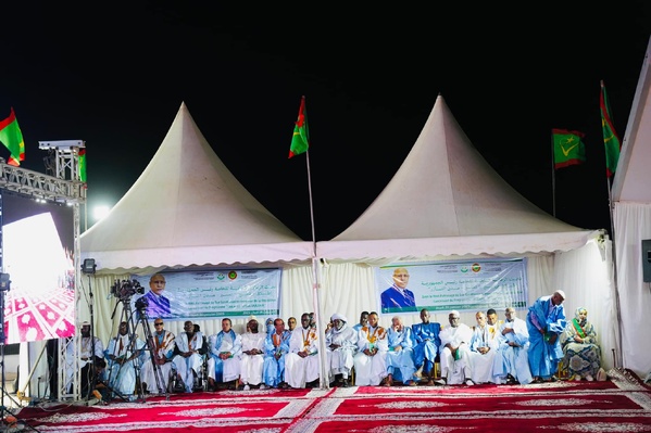 Taazour : le Président de la République supervise le lancement du programme " Développement des villes ” Taazour : le Président de la République supervise le lancement du programme " Développement des villes ”