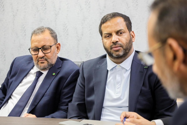 Le Délégué Général à la Solidarité Nationale félicite le patronat mauritanien pour sa prompte réponse à l’appel du Président de la République Le Délégué Général à la Solidarité Nationale félicite le patronat mauritanien pour sa prompte réponse à l’appel du Président de la République