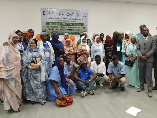 Rencontre d’échanges sur les violences faîtes aux femmes/filles : briser le silence et mettre en place des stratégies concrètes d’intervention Rencontre d’échanges sur les violences faîtes aux femmes/filles : briser le silence et mettre en place des stratégies concrètes d’intervention