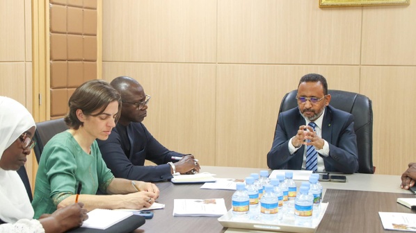 Le délégué général de Taazour s’entretient avec une délégation de la BM Le délégué général de Taazour s’entretient avec une délégation de la BM