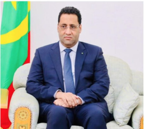 Le Premier ministre reçoit un appel téléphonique de son homologue algérien Le Premier ministre reçoit un appel téléphonique de son homologue algérien