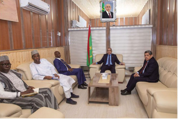 Le ministre de l’Intérieur reçoit l’ambassadeur de la République du Mali Le ministre de l’Intérieur reçoit l’ambassadeur de la République du Mali