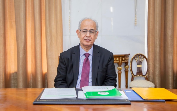 Le Président de la République préside la deuxième session du Haut Conseil d’orientation stratégique de la Délégation générale à la solidarité nationale et à la lutte contre l’exclusion « Taazour » Le Président de la République préside la deuxième session du Haut Conseil d’orientation stratégique de la Délégation générale à la solidarité nationale et à la lutte contre l’exclusion « Taazour »
