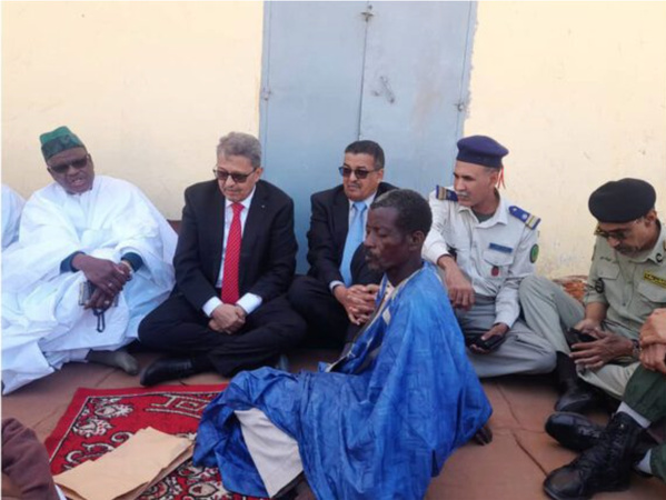 Le Président de la République offre une assistance à la famille de Ba Adama Le Président de la République offre une assistance à la famille de Ba Adama