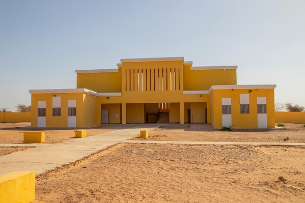 Le Délégué Général à la Solidarité Taazour inaugure l’école ‘’Dubaï’’ à Kiffa Le Délégué Général à la Solidarité Taazour inaugure l’école ‘’Dubaï’’ à Kiffa