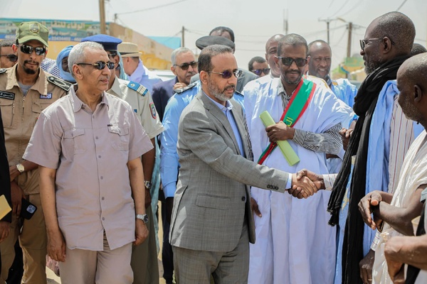 Le délégué général à la Solidarité nationale et le ministre de l’Agriculture visitent le salon agricole de Kiffa Le délégué général à la Solidarité nationale et le ministre de l’Agriculture visitent le salon agricole de Kiffa