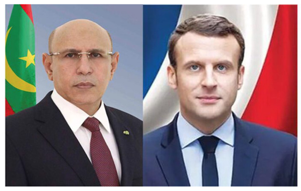 Le Président de la République reçoit un appel téléphonique du Président français Le Président de la République reçoit un appel téléphonique du Président français