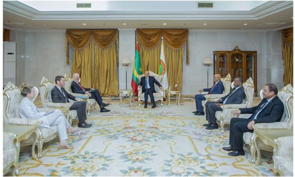 Le président de la République reçoit l’envoyé personnel du secrétaire général de l’ONU pour le Sahara occidental