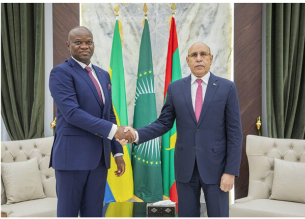 Le Président de République adresse un message de félicitation au Président du Gabon Le Président de République adresse un message de félicitation au Président du Gabon