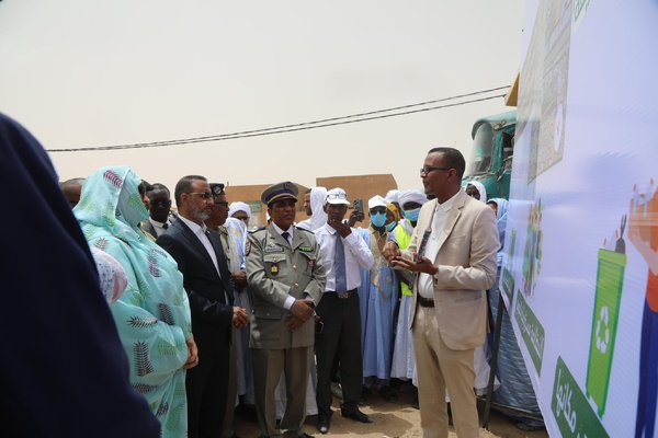 Taazour : le délégué général à la solidarité nationale supervise le lancement de la première phase du programme “Tameer” dans la moughataa de Toujounine
