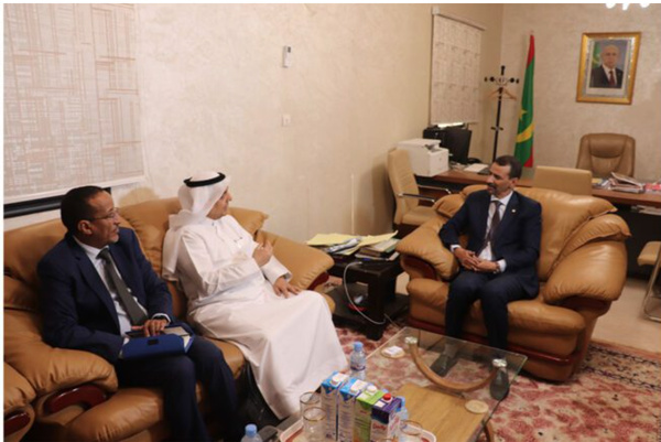Le ministre de la Culture reçoit le directeur général d’Arabsat