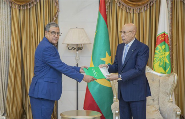 Le Président de la République reçoit le rapport annuel du Haut Conseil de l’Éducation pour l’année académique 2023-2024 Le Président de la République reçoit le rapport annuel du Haut Conseil de l’Éducation pour l’année académique 2023-2024