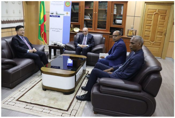 Le ministre de la Justice s’entretient avec l’ambassadeur de Chine Le ministre de la Justice s’entretient avec l’ambassadeur de Chine