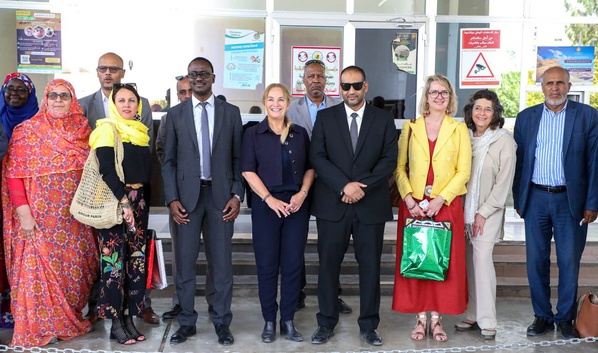 Le Centre Hospitalier National inaugure une unité mobile de traitement de l’eau avec un appui français pour améliorer la qualité des services de santé Le Centre Hospitalier National inaugure une unité mobile de traitement de l’eau avec un appui français pour améliorer la qualité des services de santé