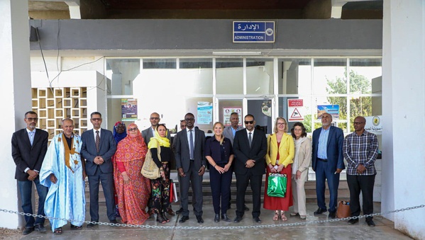 Le Centre Hospitalier National inaugure une unité mobile de traitement de l’eau avec un appui français pour améliorer la qualité des services de santé Le Centre Hospitalier National inaugure une unité mobile de traitement de l’eau avec un appui français pour améliorer la qualité des services de santé