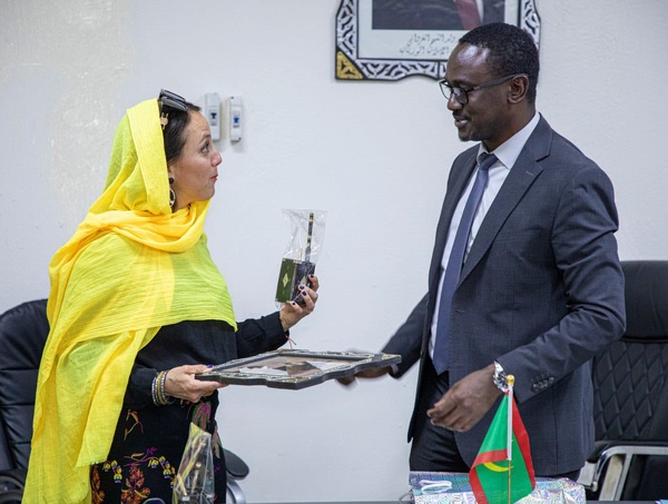 Le Centre Hospitalier National inaugure une unité mobile de traitement de l’eau avec un appui français pour améliorer la qualité des services de santé Le Centre Hospitalier National inaugure une unité mobile de traitement de l’eau avec un appui français pour améliorer la qualité des services de santé