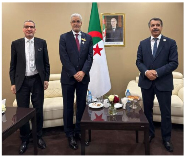 Le ministre de l’Economie et des Finances et le gouverneur de la Banque centrale s’entretiennent avec le ministre algérien des Finances Le ministre de l’Economie et des Finances et le gouverneur de la Banque centrale s’entretiennent avec le ministre algérien des Finances