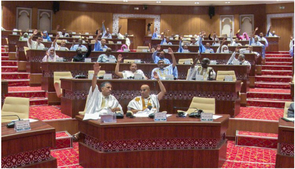 L’Assemblée nationale approuve deux projets de loi relatifs à la lutte contre la corruption et à la déclaration des biens et des intérêts L’Assemblée nationale approuve deux projets de loi relatifs à la lutte contre la corruption et à la déclaration des biens et des intérêts