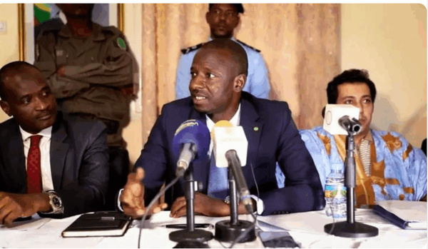 Le ministre des mines souligne l’importance accordé par le gouvernement à l’efficacité dans la mise en œuvre des projets de développement local Le ministre des mines souligne l’importance accordé par le gouvernement à l’efficacité dans la mise en œuvre des projets de développement local