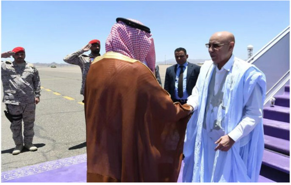 Le Président de la République arrive à Médine en Arabie Saoudite