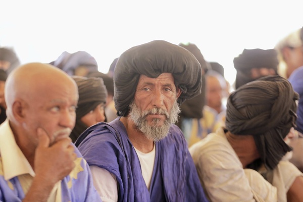 Le délégué général de TAAZOUR inaugure des infrastructures sanitaires et éducatives et lance un programme de distribution d’argent à Oualata Le délégué général de TAAZOUR inaugure des infrastructures sanitaires et éducatives et lance un programme de distribution d’argent à Oualata