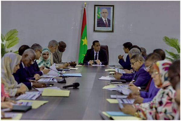 Le Premier ministre met l’accent sur l’activation des mécanismes de contrôle et de suivi pour améliorer la mise en œuvre des projets Le Premier ministre met l’accent sur l’activation des mécanismes de contrôle et de suivi pour améliorer la mise en œuvre des projets