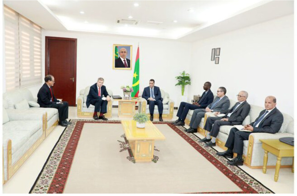 Le Premier ministre discute avec le président d’Aura Energy du projet d’exploitation d’uranium dans le nord-ouest du pays Le Premier ministre discute avec le président d’Aura Energy du projet d’exploitation d’uranium dans le nord-ouest du pays