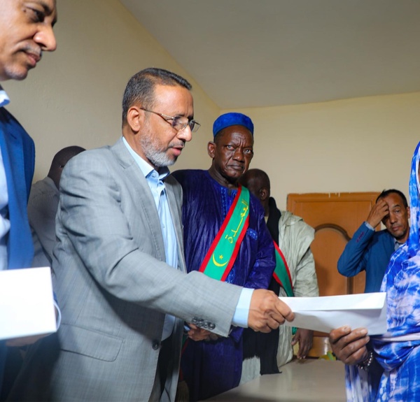 Le délégué général de Taazour lance des projets sociaux dans certaines communes du Gorgol Le délégué général de Taazour lance des projets sociaux dans certaines communes du Gorgol