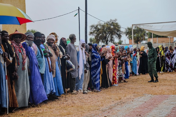 Le délégué général de Taazour lance des projets sociaux dans certaines communes du Gorgol Le délégué général de Taazour lance des projets sociaux dans certaines communes du Gorgol