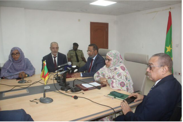 Signature d’une convention de partenariat entre le ministère de l’Environnement et TAAZOUR Signature d’une convention de partenariat entre le ministère de l’Environnement et TAAZOUR