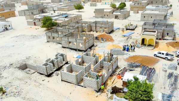 Le délégué général de TAAZOUR appelle les entrepreneurs et les bureaux de suivi à accélérer le rythme des travaux des projets d’infrastructures éducatives à Nouakchott