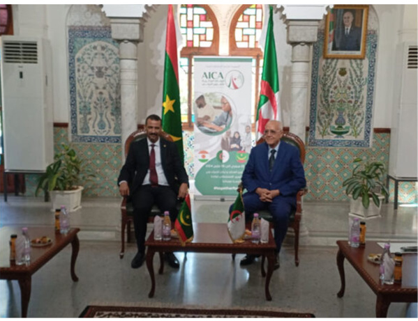 Le ministre de la Culture s’entretient avec le directeur général de l’AICA Le ministre de la Culture s’entretient avec le directeur général de l’AICA