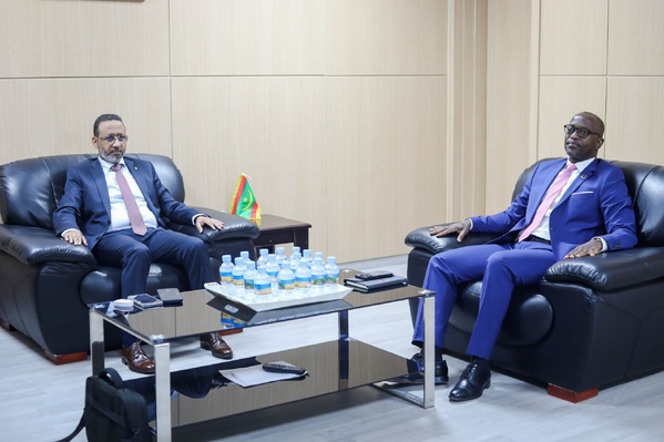 Le délégué général de TAAZOUR s’entretient avec le représentant du PNUD en Mauritanie Le délégué général de TAAZOUR s’entretient avec le représentant du PNUD en Mauritanie