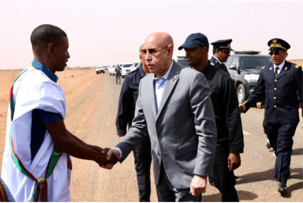 Le Président de la République arrive à Foum Gleita pour lancer la deuxième phase du projet Aftout Chergui