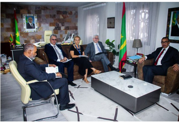 Le ministre de l’Enseignement supérieur reçoit le chef de la délégation de l’Union européenne en Mauritanie Le ministre de l’Enseignement supérieur reçoit le chef de la délégation de l’Union européenne en Mauritanie